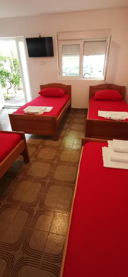 Sobe I Apartmani Marovic Petrovac Exterior photo