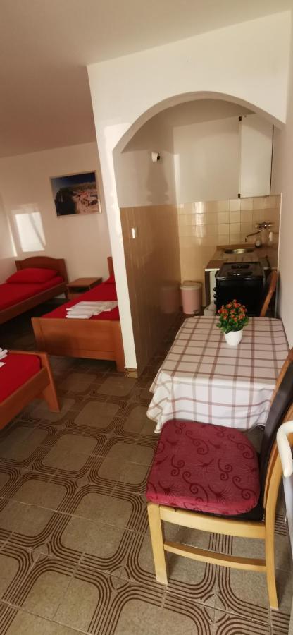 Sobe I Apartmani Marovic Petrovac Exterior photo